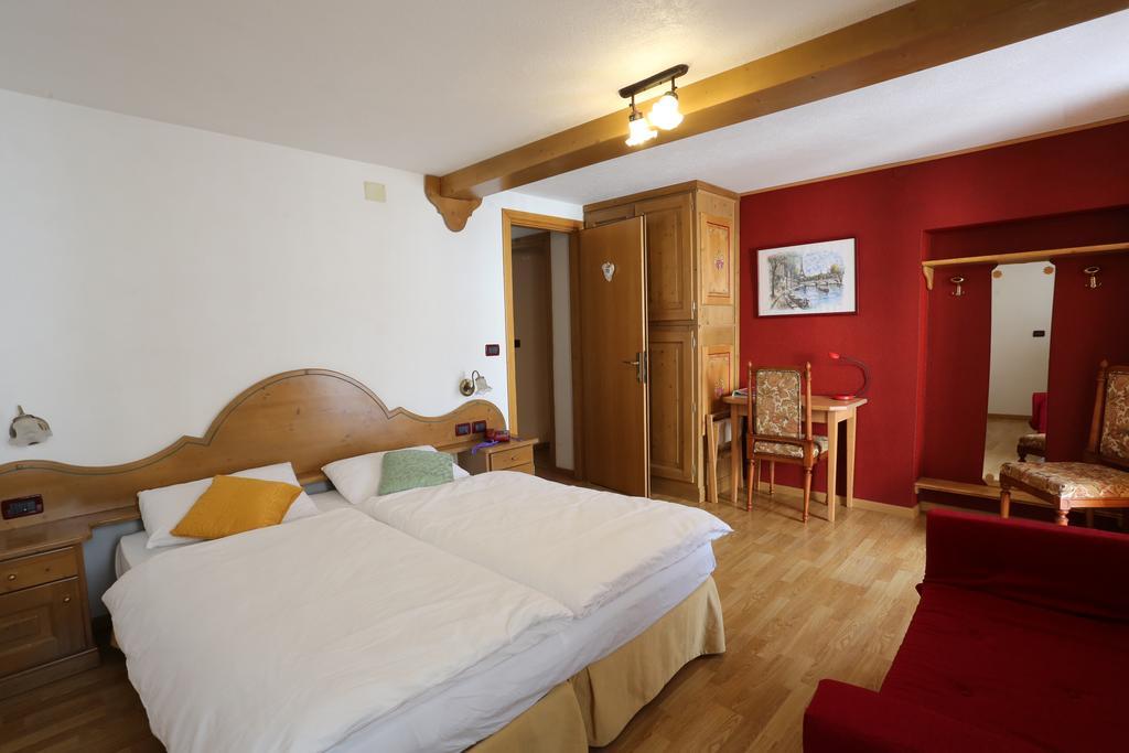 Albergo Centrale Forni di Sopra Quarto foto