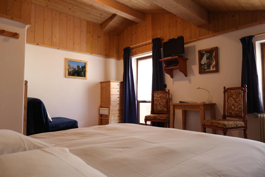 Albergo Centrale Forni di Sopra Exterior foto